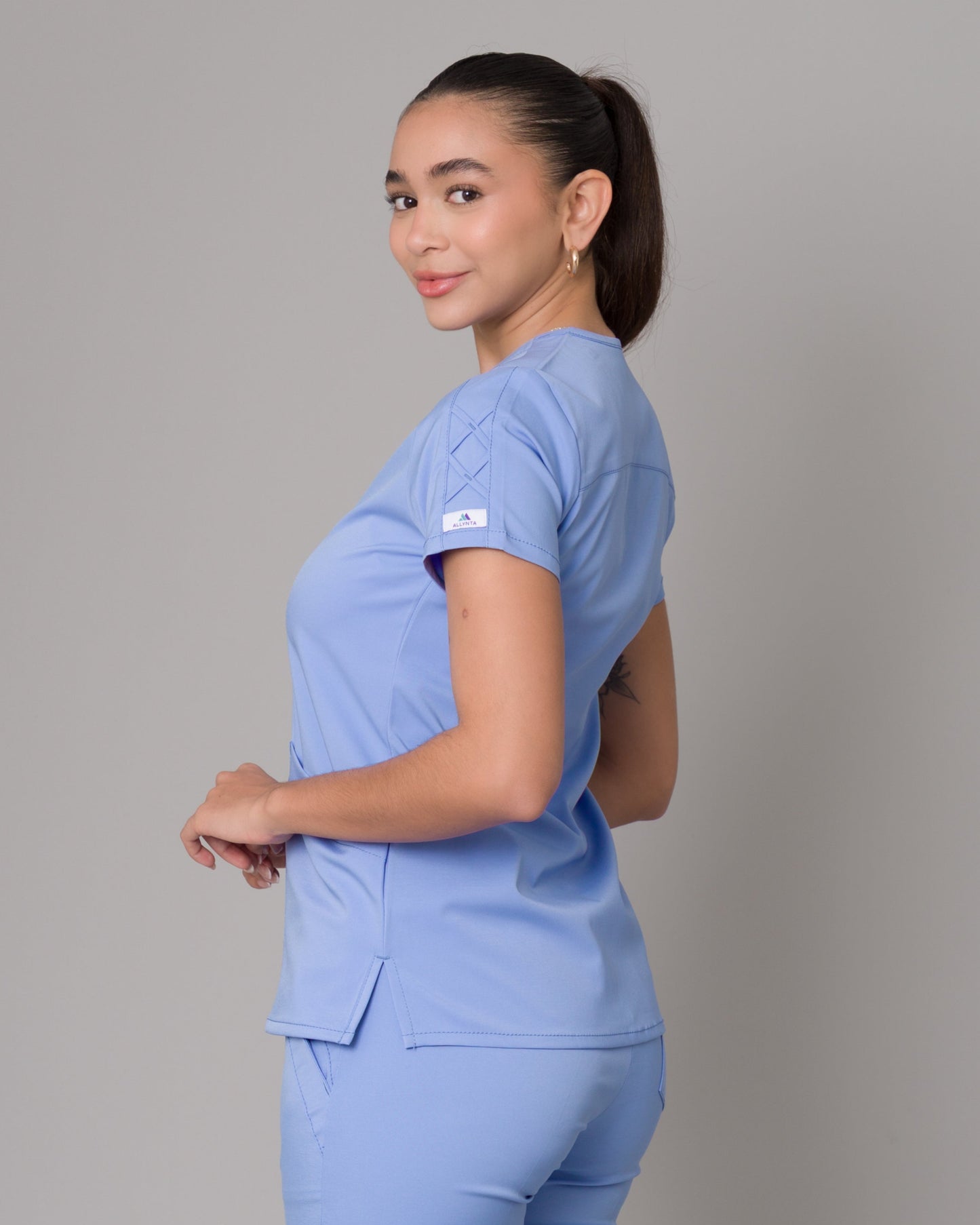 Scrub Allynta SD-01 Celeste Cielo - Chaqueta