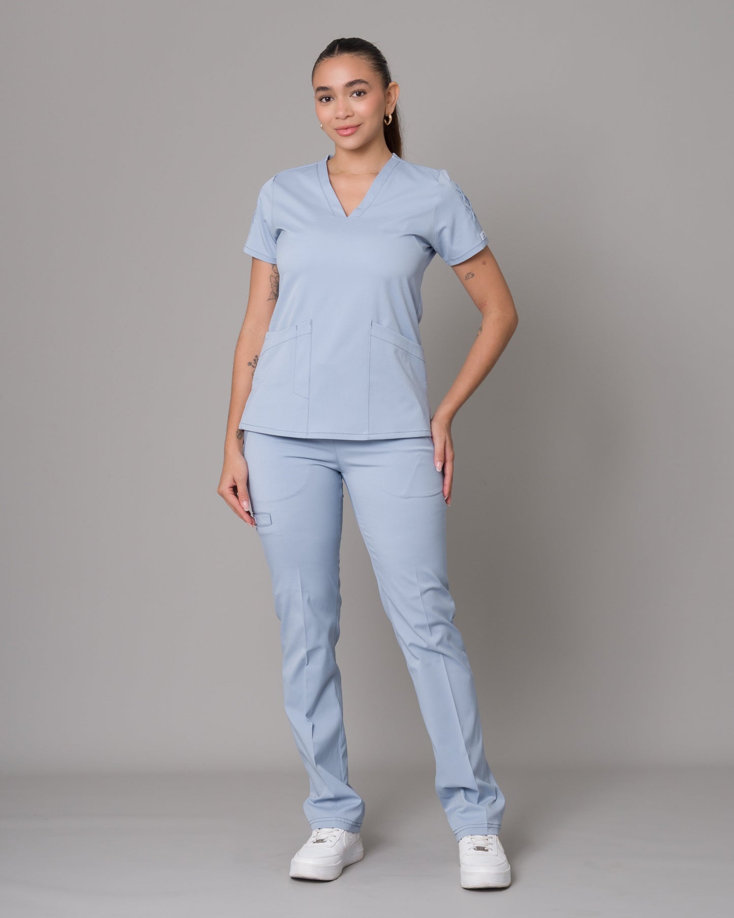 Scrub Allynta SD-01 Celeste Acerado - Pantalón