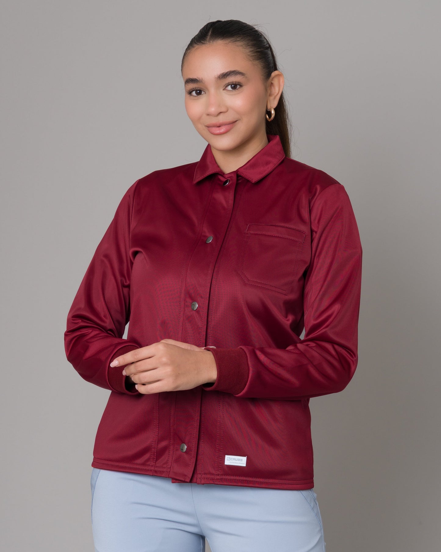 Cardigan Clínico Con Broches Guinda