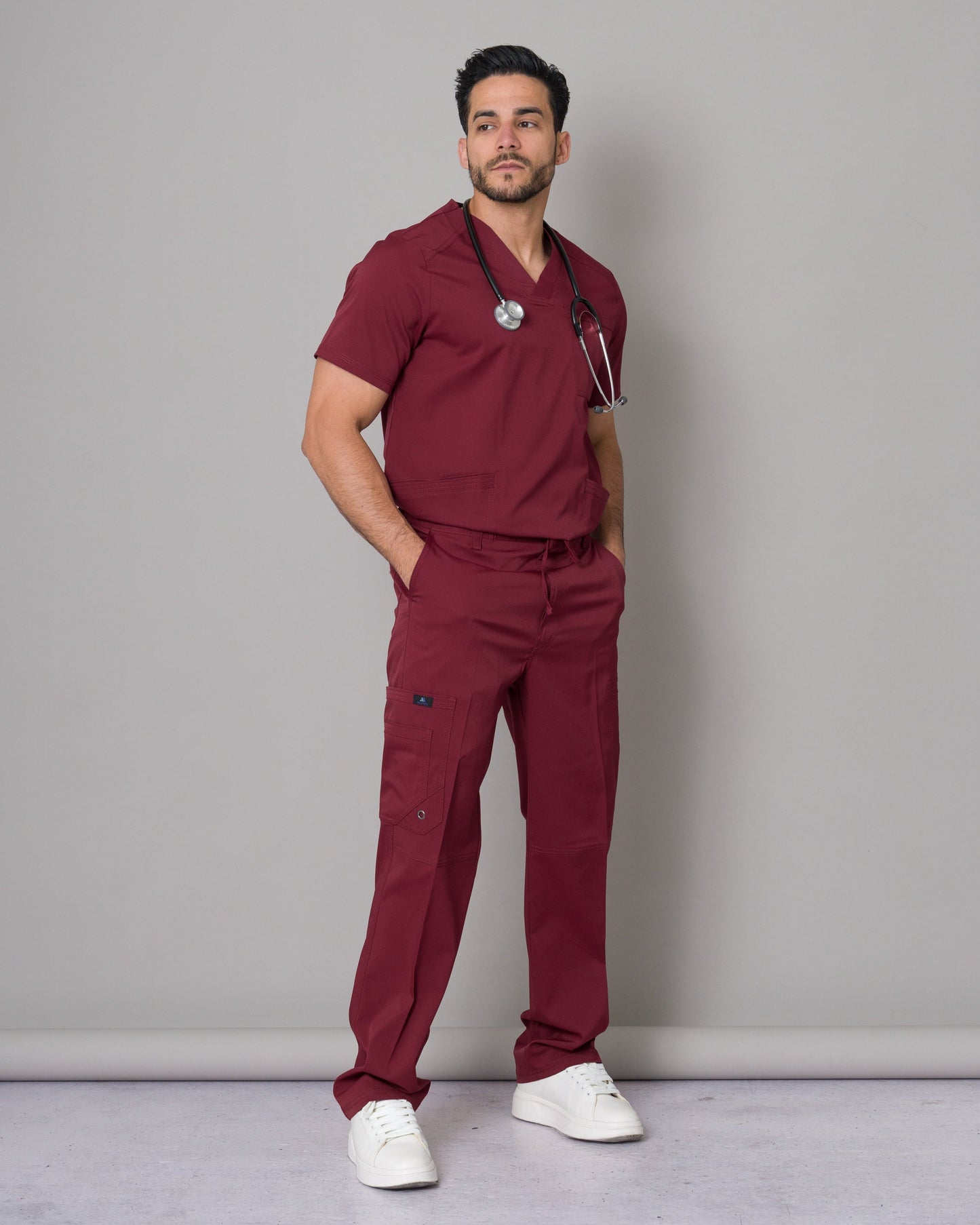 Scrub Allynta SV-01 Guinda - Chaqueta