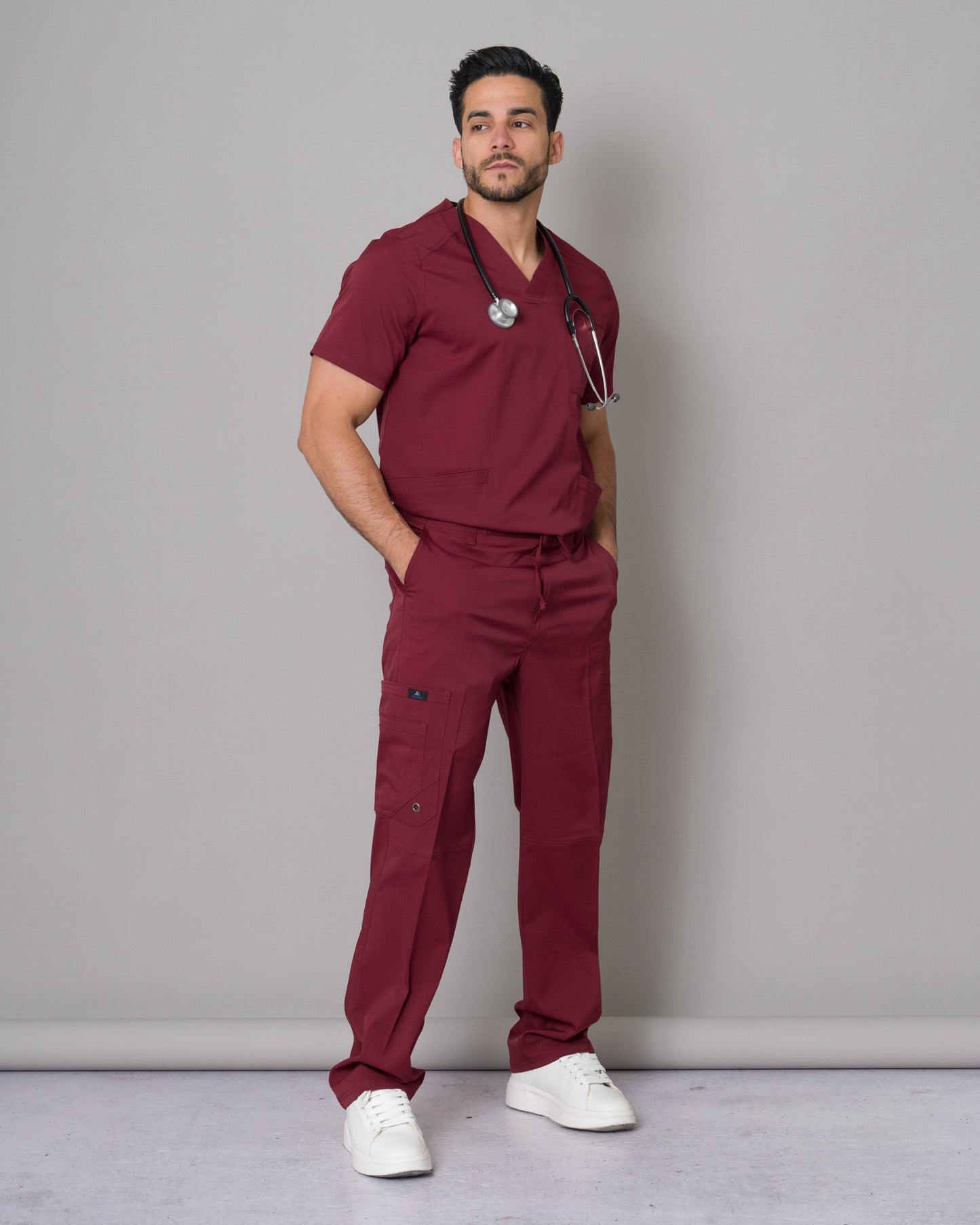 Scrub Allynta SV-01 Guinda - Pantalón