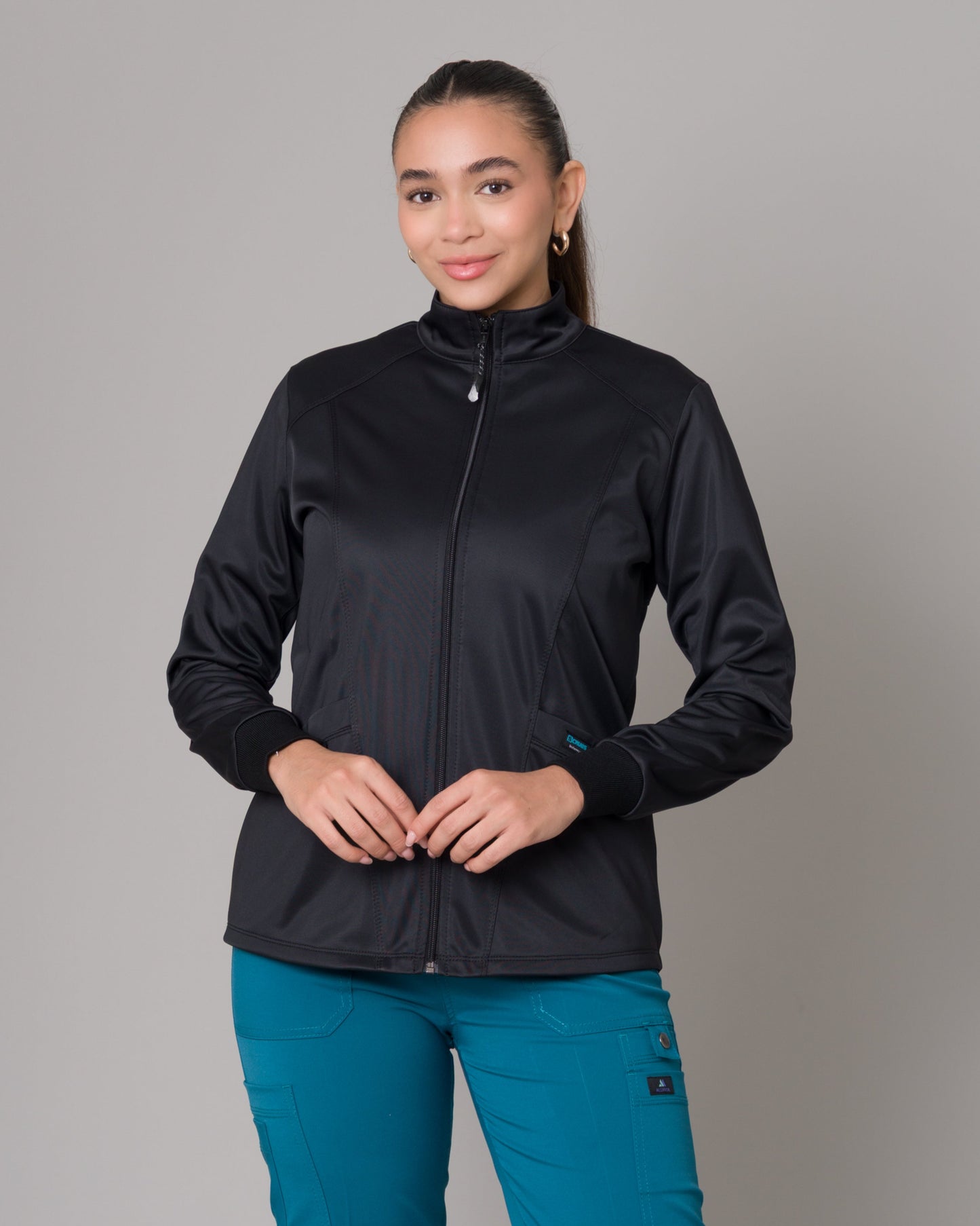Cardigan Clínico Con Cierre - Negro