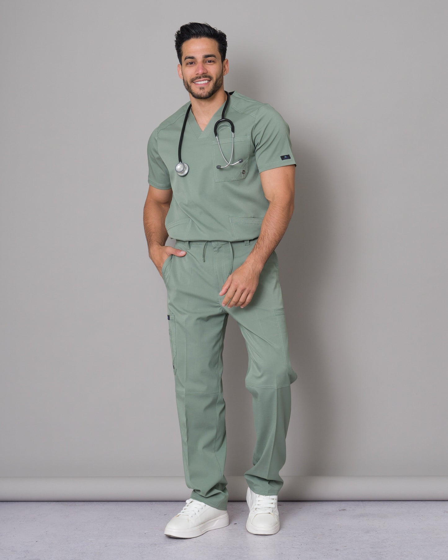 Scrub Allynta SV-01 Verde Olivo - Chaqueta