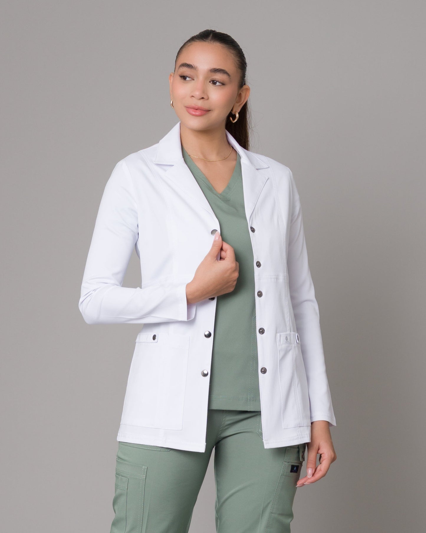 Bata Médica Allynta D-01 Blanco (mujer)
