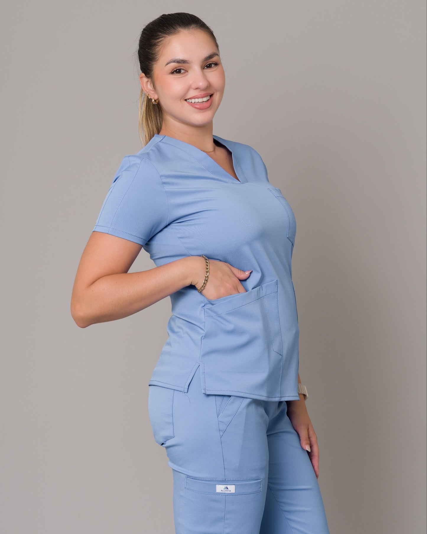 Scrub Allynta SD-01 Celeste Cielo - Chaqueta