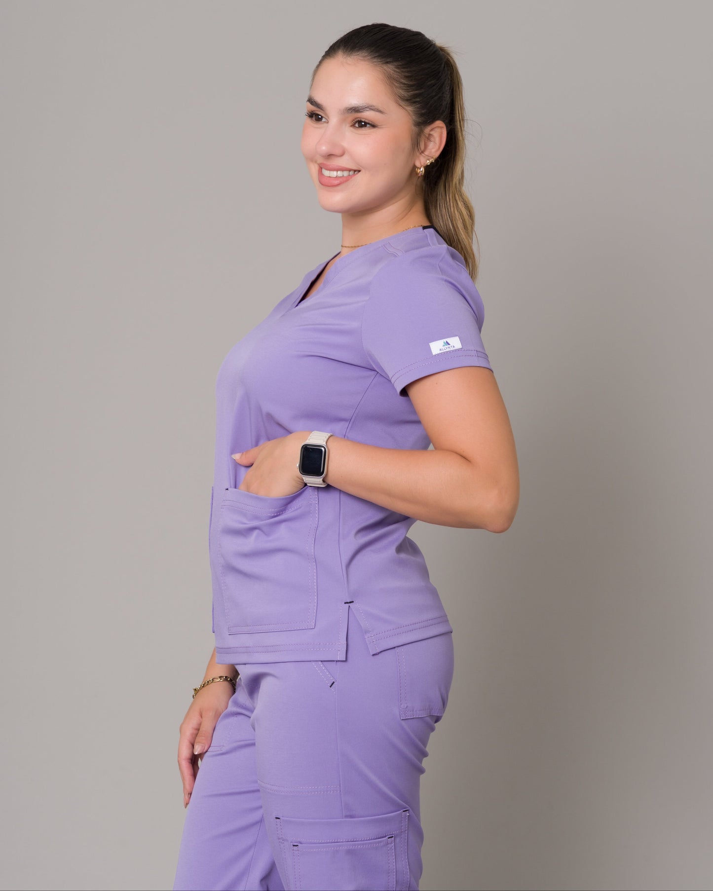 Scrub Allynta SD-05 Lila - Chaqueta
