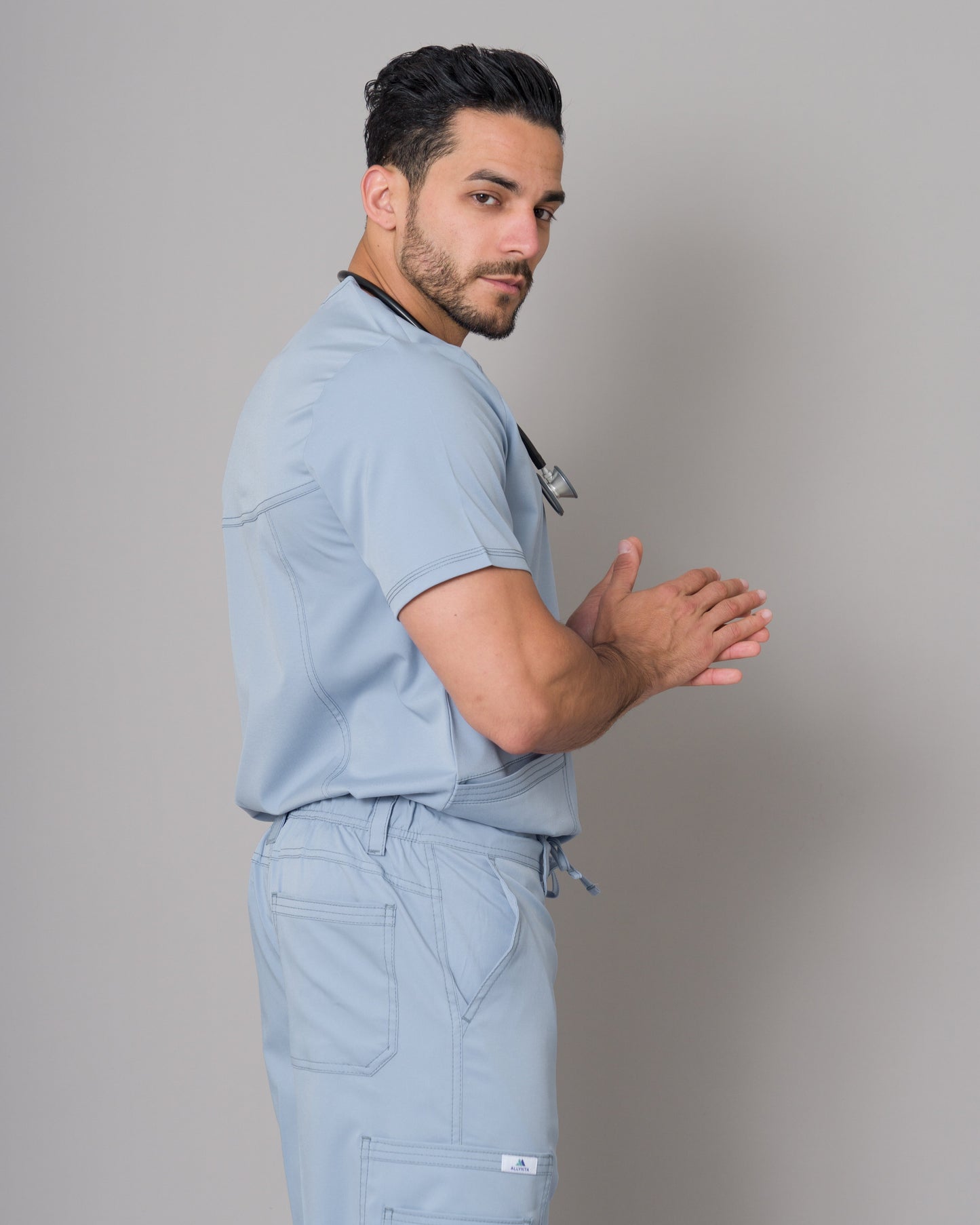 Scrub Allynta SV-01 Celeste Acerado - Chaqueta